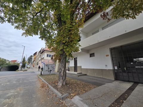 Eladó Lakás 7625 Pécs 