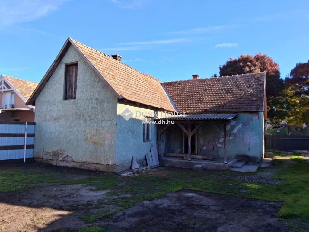 8600 Siófok , Kilitin eladó családi ház! — 1/12