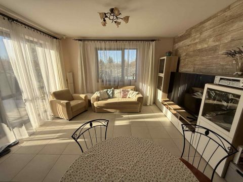 Eladó Ház 9081 Győrújbarát , Baráthegyhez közel