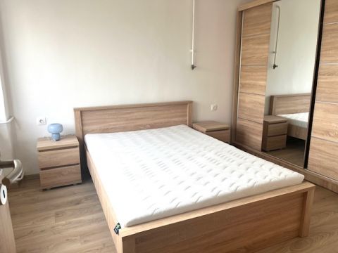 Kiadó Lakás 7633 Pécs Uránváros központi kedvelt részén