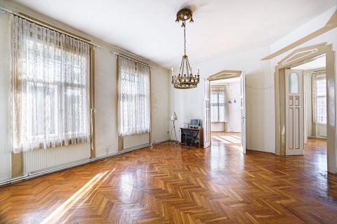 Eladó Lakás 1016 Budapest 1. kerület 