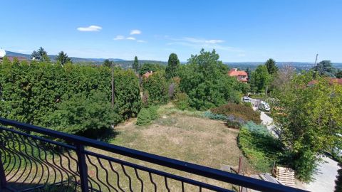 Eladó Ház 1037 Budapest 3. kerület 