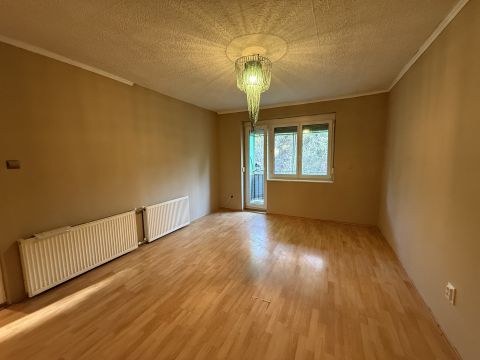 Eladó Lakás 2536 Nyergesújfalu 