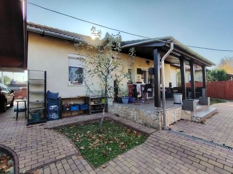 Eladó Ház 2310 Szigetszentmiklós , Petőfi Sándor utca