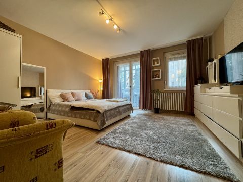 Eladó Lakás 8230 Balatonfüred , Balatonfüred Lakótelep