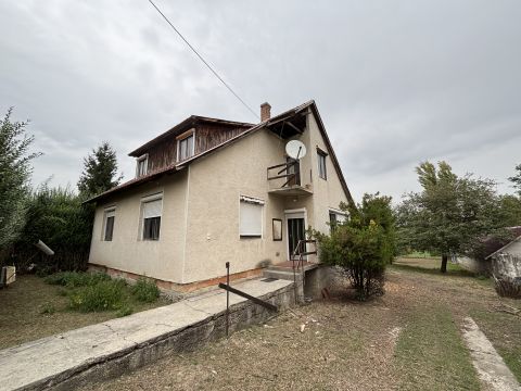 Eladó Ház 2065 Mány 