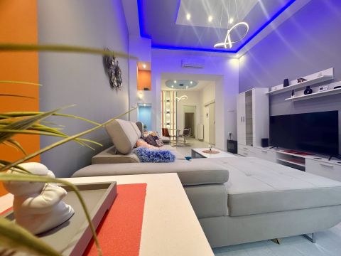 Eladó Lakás 1072 Budapest 7. kerület , Arbnb Alkalmas lakás Budapest Klauzál utca