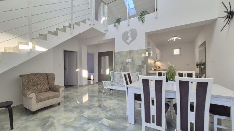 Kiadó Ház 6035 Ballószög , Nappali+3 szobás, pincés új ház kiadó!