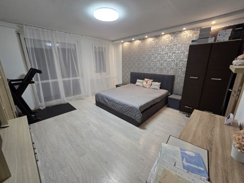 Eladó Lakás 8200 Veszprém 