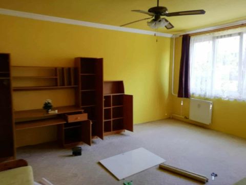 Eladó Lakás 2700 Cegléd 