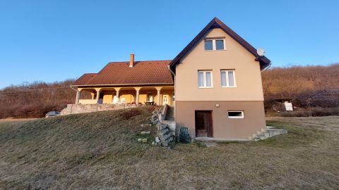 Eladó Ház 2614 Penc Penc