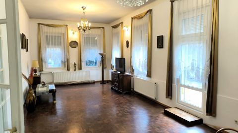 Eladó Ház 8360 Keszthely , Balatoni Múzeumhoz közel