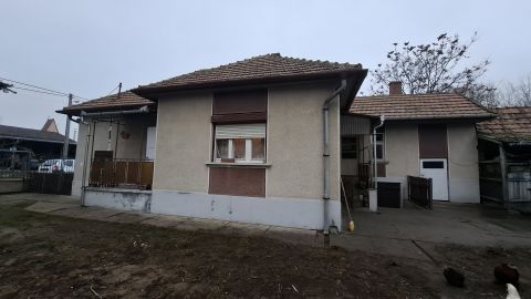 Eladó Ház 2711 Tápiószentmárton , Nincs utca