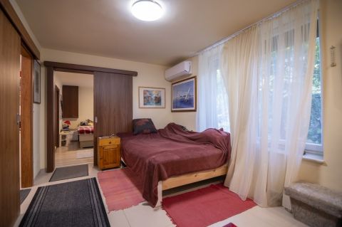 Eladó Lakás 1113 Budapest 11. kerület Földszinti Lakás, Szentimrevárosban