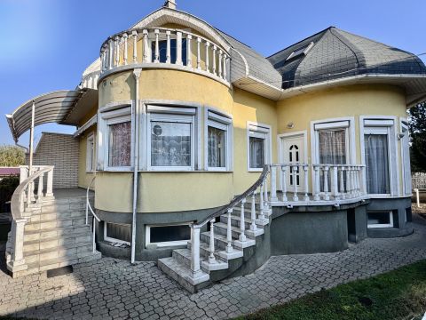 Eladó Ház 1183 Budapest 18. kerület 