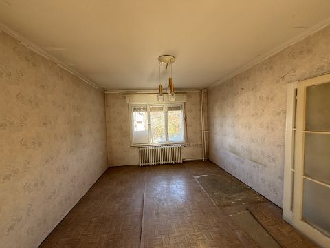 Eladó Ház 2541 Lábatlan  