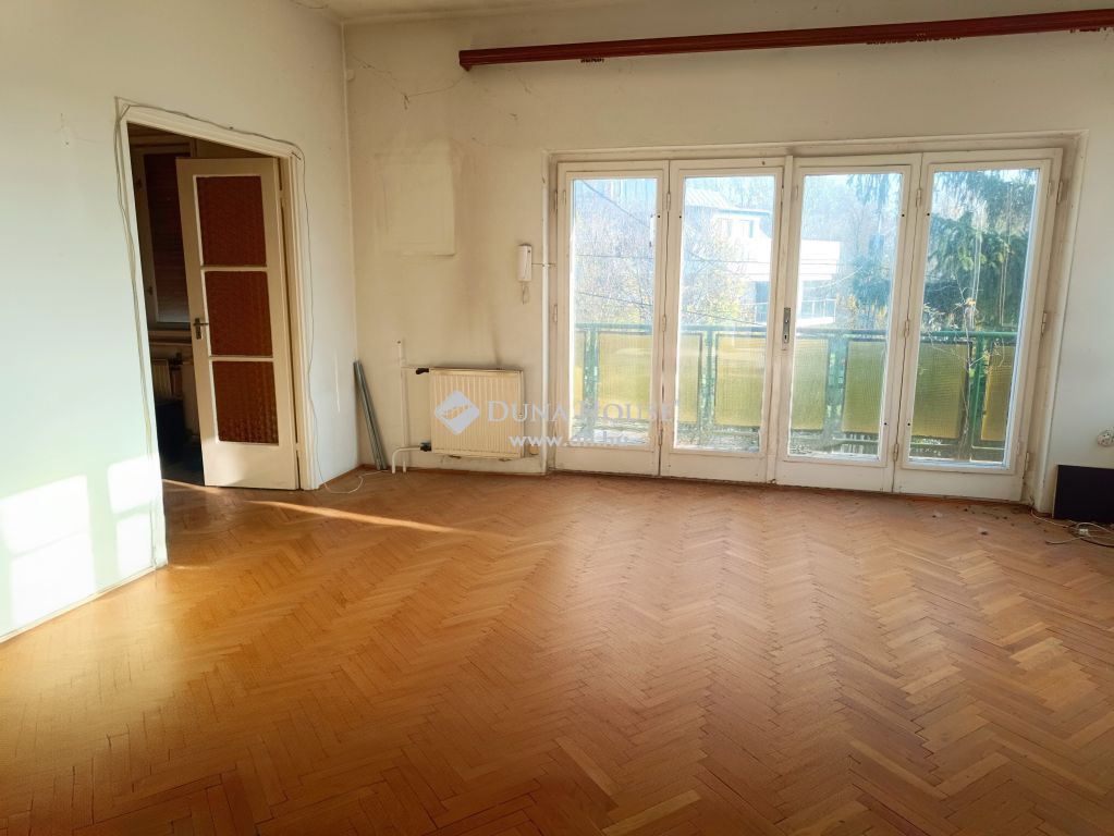 1037 Budapest 3. kerület , Táborhegy — 1/6