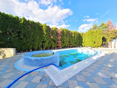 Eladó Ház 7677 Orfű Orfűn 180 nm-es medencés családi ház