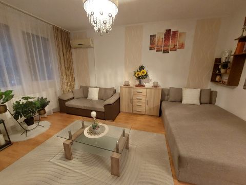 Eladó Lakás 6500 Baja 