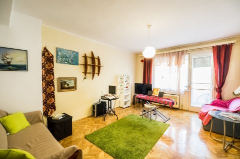 Eladó Lakás 1034 Budapest 3. kerület 