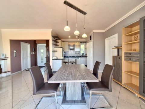 Eladó Ház 2000 Szentendre 2000 Szentendre, Pismány