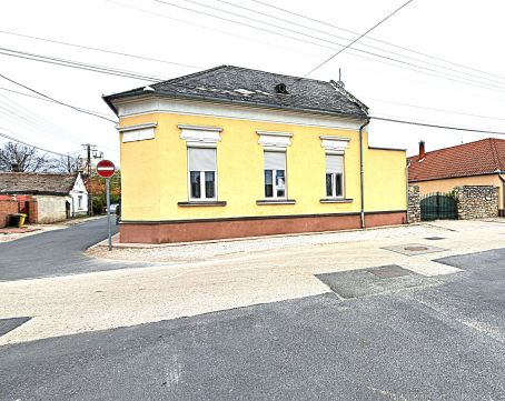 Eladó Ház 8300 Tapolca 