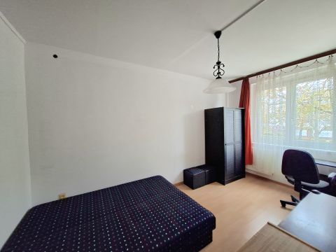 Eladó Lakás 8000 Székesfehérvár Magasföldszinti, 54 m2-es, erkélyes, 2 szobás lakás 