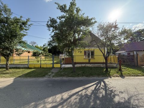 Eladó Ház 2253 Tápióság 