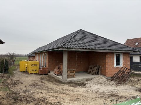 Eladó Ház 2365 Inárcs Új építésű Ikerház Inárcs központjában