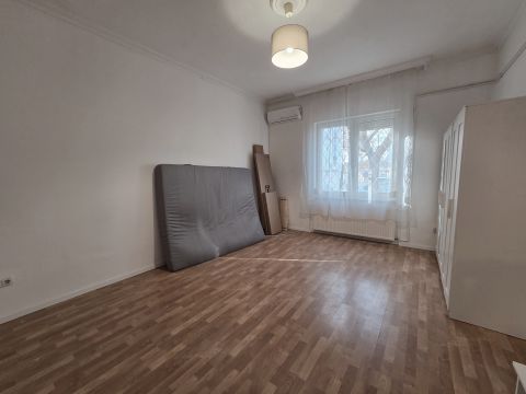 Eladó Lakás 1043 Budapest 4. kerület 