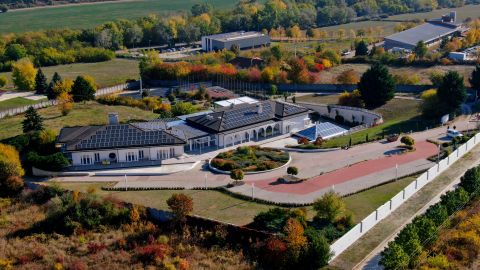 Eladó Ház 2045 Törökbálint , Törökbálinton  exkluzív, panorámás luxus  birtok eladó 