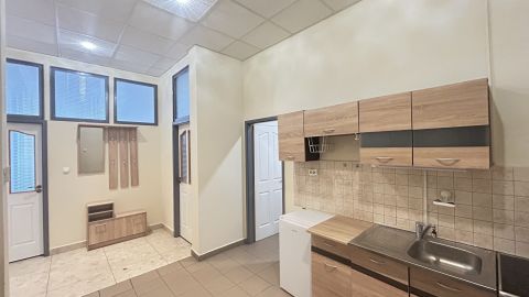 Kiadó Iroda 3300 Eger , Kistályai út