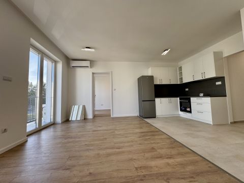 Kiadó Lakás 8200 Veszprém Lakópark