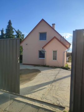 Eladó Ház 9100 Tét , Kereszt utca 