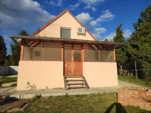 Eladó Ház 9100 Tét Kereszt utca 