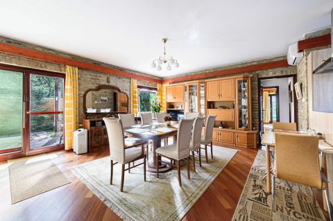 Eladó Ház 2014 Csobánka Elegáns Családi  Otthon a Pilis Ölelésében