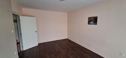 Kiadó Lakás 7632 Pécs 