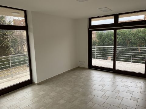 Kiadó Iroda 1112 Budapest 11. kerület 