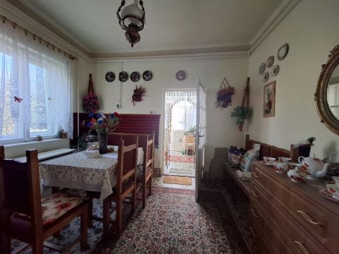 Eladó Ház 4100 Berettyóújfalu 4100 Berettyóújfalu, 3 iskola környéki