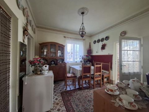 Eladó Ház 4100 Berettyóújfalu , 4100 Berettyóújfalu, 3 iskola környéki