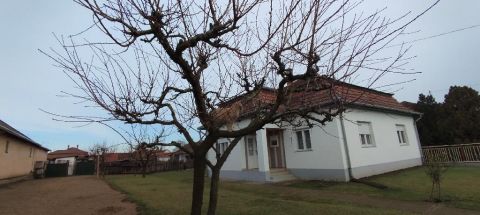 Eladó Ház 5136 Jászszentandrás , 5136 Jászszentandrás, Csendes