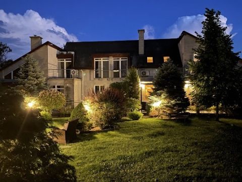 Eladó Ház 2030 Érd Fundokila tér közelében