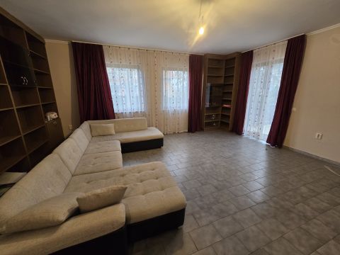 Eladó Ház 2030 Érd , Érd-Parkvárosban, 2 szintes + szuterénes, jó állapotú ház 