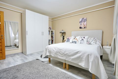 Eladó Lakás 1203 Budapest 20. kerület 