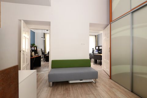 Eladó Lakás 1051 Budapest 5. kerület , V. kerületben, a Bazilika mellett - extra befektetés!