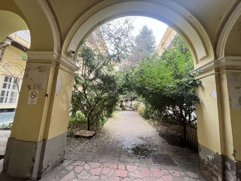 Eladó Lakás 1061 Budapest 6. kerület 