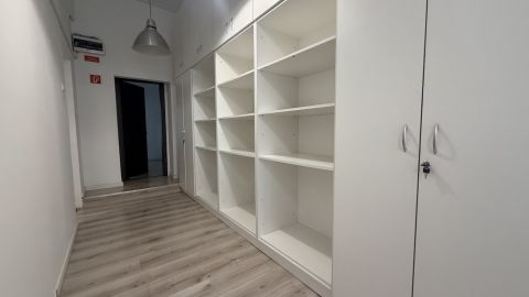 Kiadó Üzlethelyiség 9700 Szombathely Belvárosban