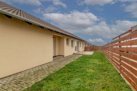 Eladó Ház 8142 Úrhida 