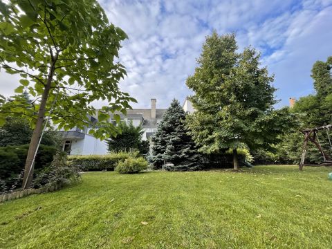 Eladó Ház 2030 Érd Fundoklia tér