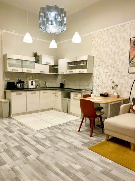 Eladó Lakás 1076 Budapest 7. kerület 